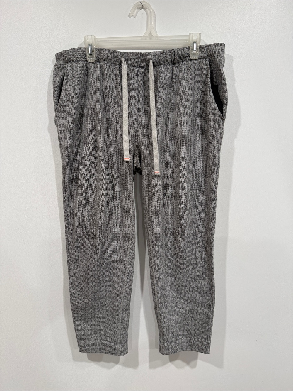 lululemon athletica Gray Herringbone Drawstring Jogger Pants
